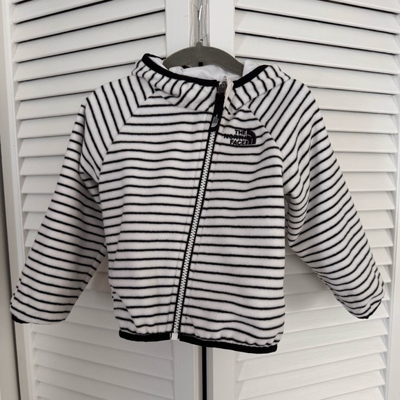 The North Face Windwall Reversible Fleece Coat 12-18m - Picture 4 of 9